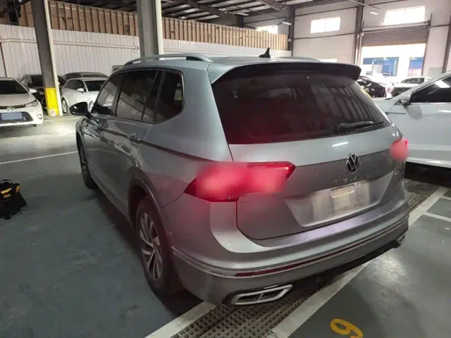 Volkswagen Tiguan L PHEV — Фото автомобиля 4
