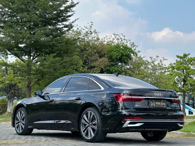 Audi A6L — Фото автомобиля 4