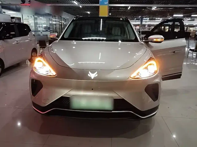 Arcfox Alpha T6 — Фото автомобиля 2