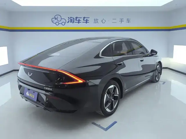 Wuling Starlight — Фото автомобиля 3