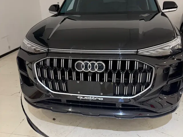 Audi Q6 — Фото автомобиля 2