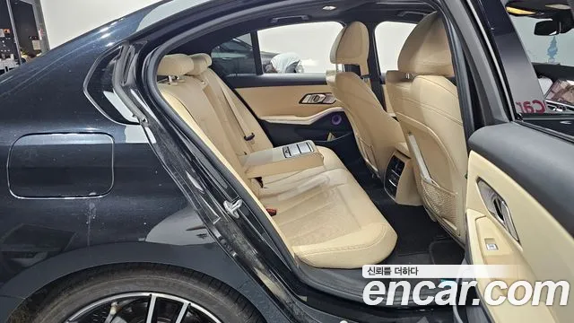 BMW 3 Series G20 — Фото автомобиля 12
