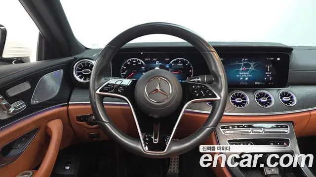 Mercedes-Benz CLS-Class — Фото автомобиля 12