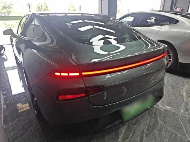 Xpeng P7 — Фото автомобиля 4