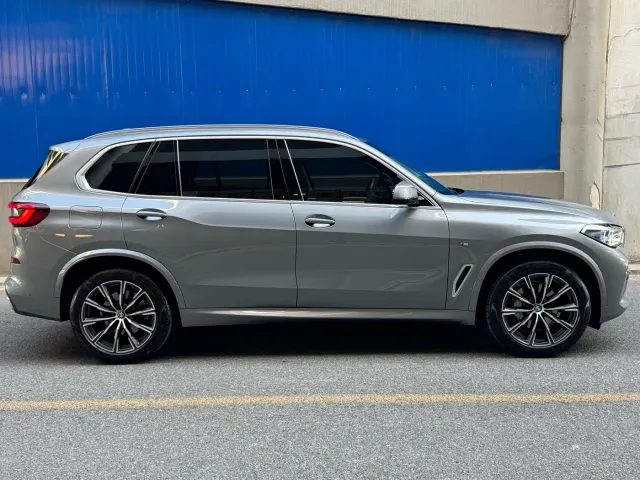 BMW X5 — Фото автомобиля 10