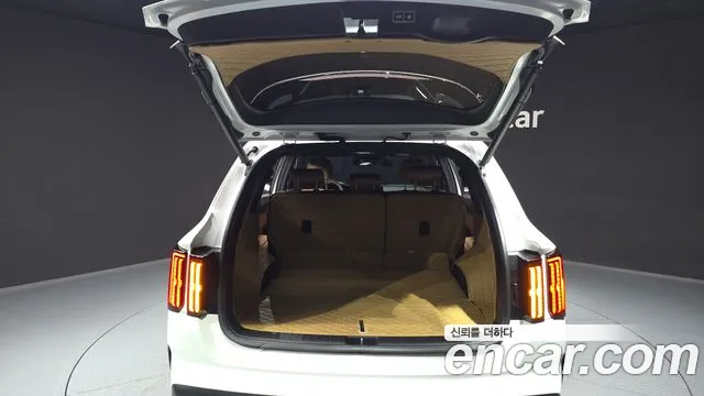 Kia Sorento Sorento 4-е поколение Бензин 2.5T 2WD — Фото автомобиля 16