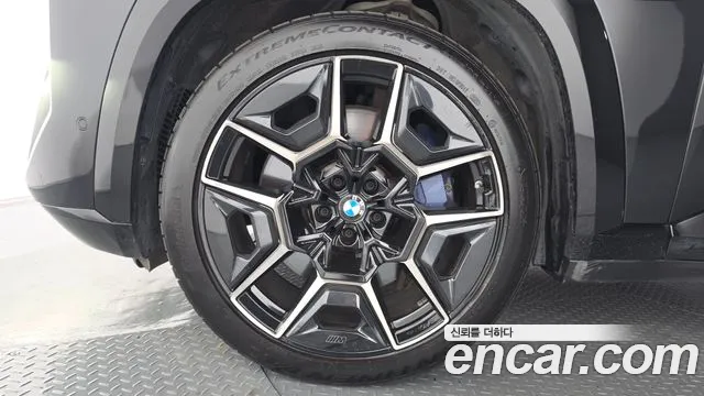 BMW XM — Фото автомобиля 5