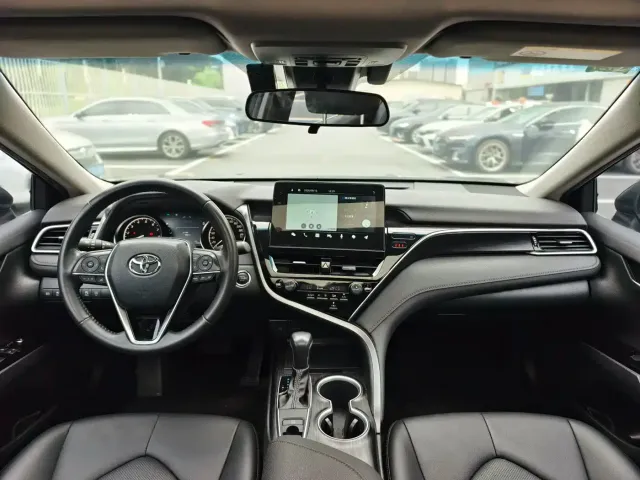 Toyota Camry 2021 2.0G Luxury Edition — Фото автомобиля 12