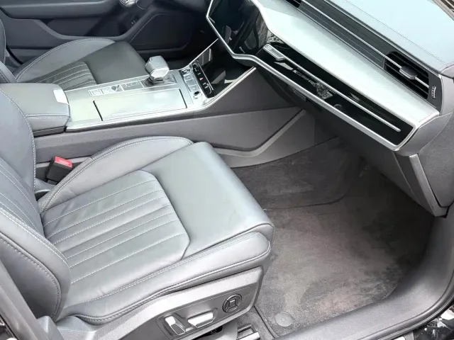 Audi A6L — Фото автомобиля 8