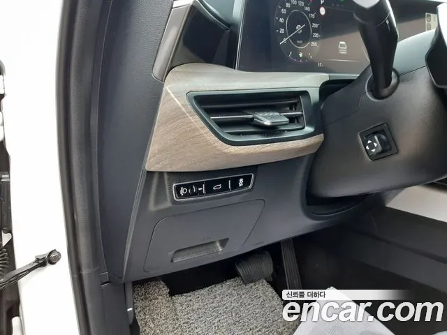 Kia K8 — Фото автомобиля 12