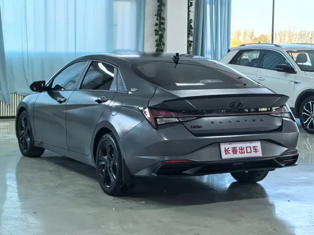 Hyundai Elantra — Фото автомобиля 6