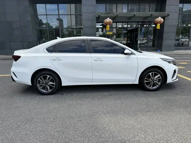 Kia K3 — Фото автомобиля 7