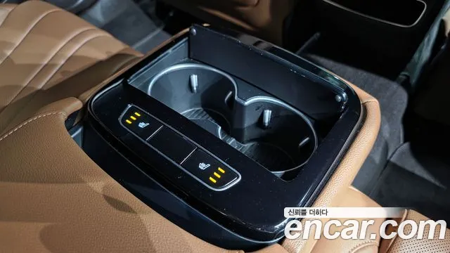 Genesis G80 Бензин 2.5 турбо AWD — Фото автомобиля 19