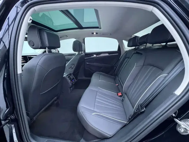 Volkswagen Passat — Фото автомобиля 7