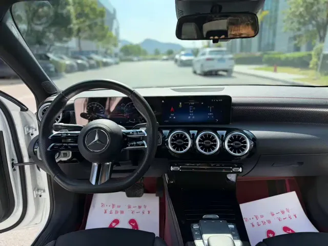Mercedes-Benz A-Class — Фото автомобиля 9