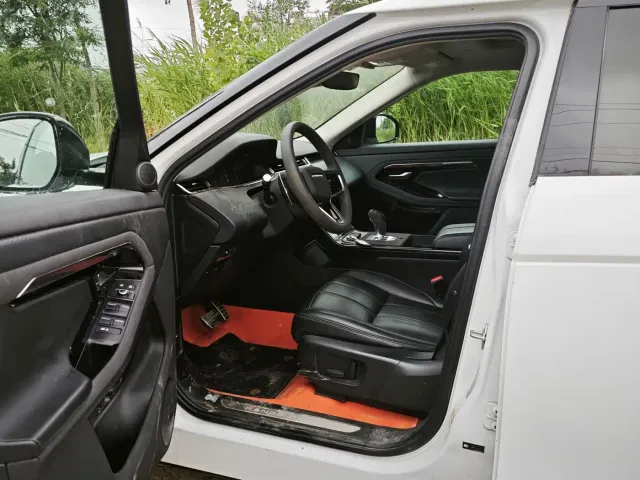 Land Rover Range Rover Evoque — Фото автомобиля 4