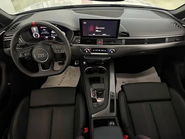 Audi A4L — Фото автомобиля 6