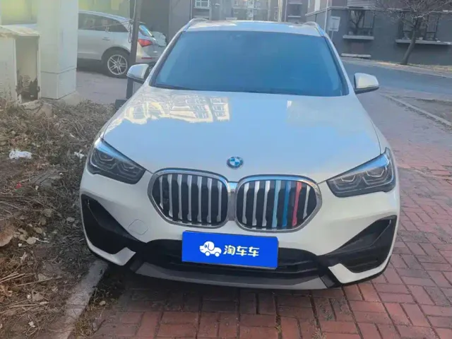 BMW X1 — Фото автомобиля 2