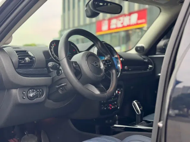 MINI Clubman — Фото автомобиля 11