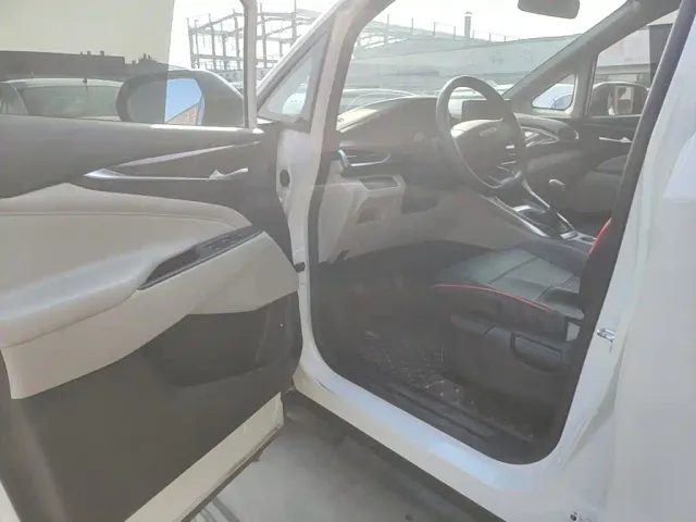 Maxus G50 — Фото автомобиля 15