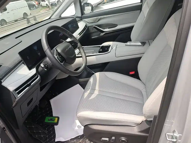 Maxus Dajia 7 — Фото автомобиля 14
