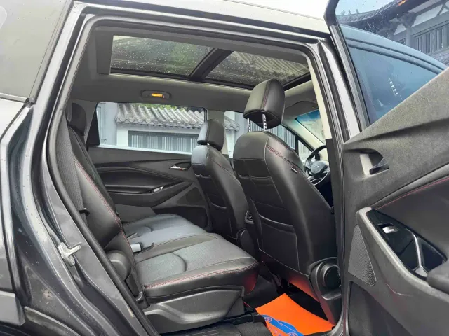 Chevrolet Orlando — Фото автомобиля 9