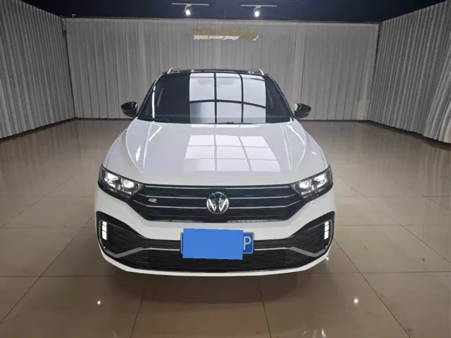 Volkswagen T-Roc — Фото автомобиля 2