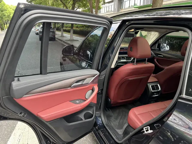 BMW X3 — Фото автомобиля 16