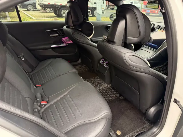 Mercedes-Benz C-Class — Фото автомобиля 11