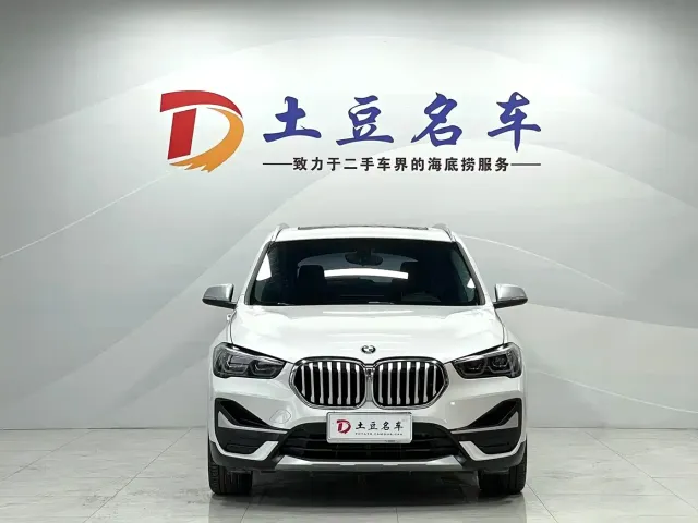 BMW X1 — Фото автомобиля 2