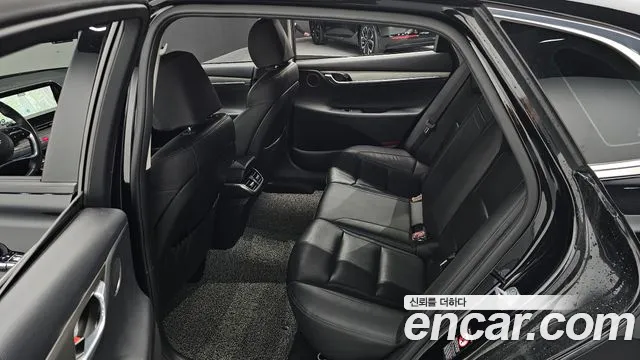 Hyundai Grandeur — Фото автомобиля 12