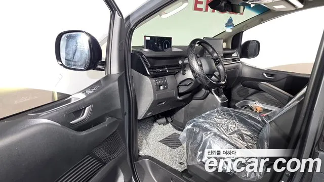 Hyundai Staria — Фото автомобиля 10