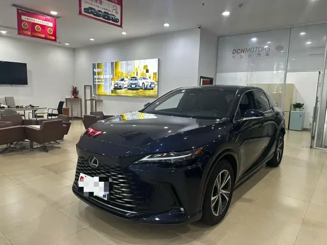 Фотография автомобиля — Lexus RX