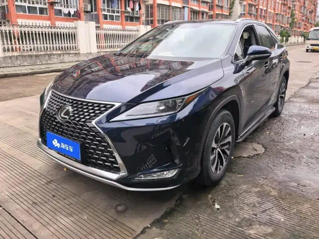 Фотография автомобиля — Lexus RX