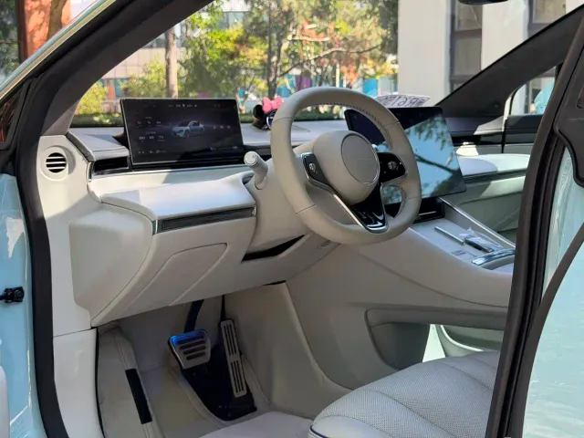 Luxeed S7 — Фото автомобиля 7