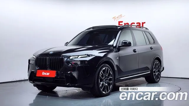 Фотография автомобиля — BMW X7 G07