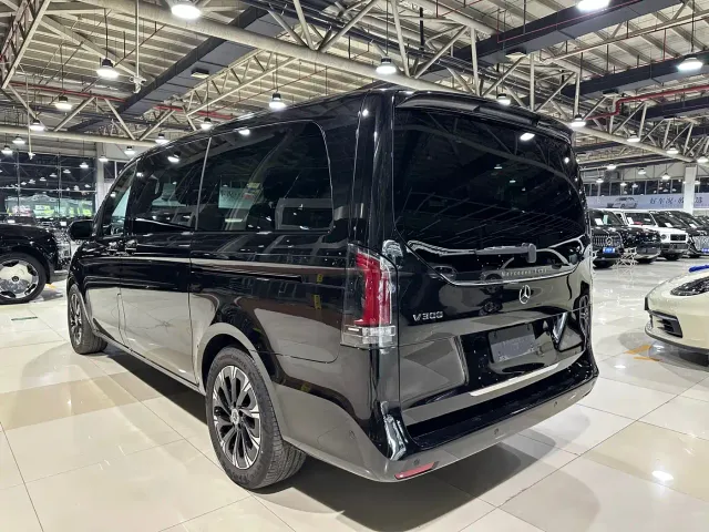 Mercedes-Benz V-Class — Фото автомобиля 5