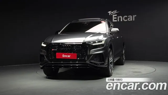 Audi Q8 55 TFSI quattro Premium — Фото автомобиля 3