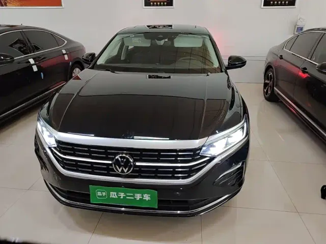 Volkswagen Passat — Фото автомобиля 2
