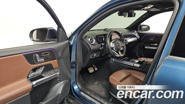 Mercedes-Benz GLB-Class — Фото автомобиля 10