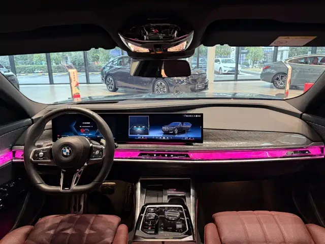 BMW 7 Series — Фото автомобиля 2