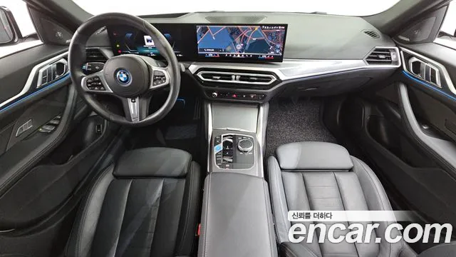 BMW i4 — Фото автомобиля 7
