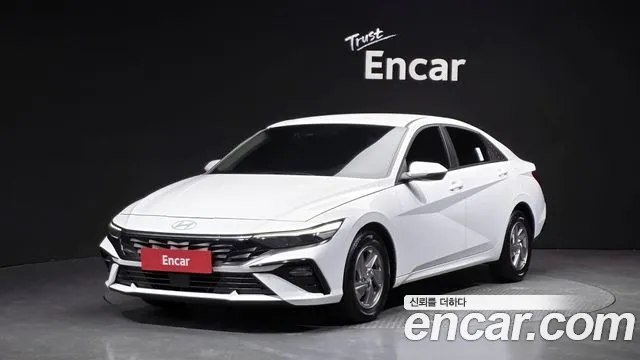 Hyundai AVANTE Новый Avante (CN7) — Фото автомобиля 3