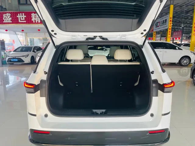 Toyota BoZhi 3X — Фото автомобиля 15