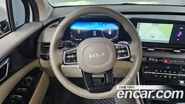 Kia Carnival Generation 4 — Фото автомобиля 13