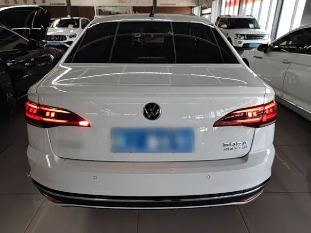 Volkswagen Bora — Фото автомобиля 5