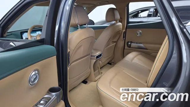 Genesis GV60 — Фото автомобиля 26