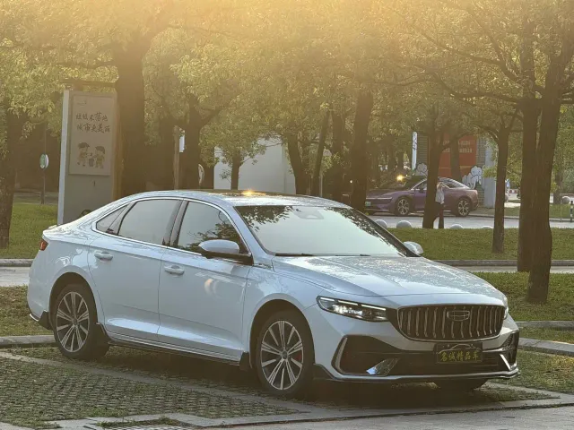 Geely Xingrui — Фото автомобиля 3
