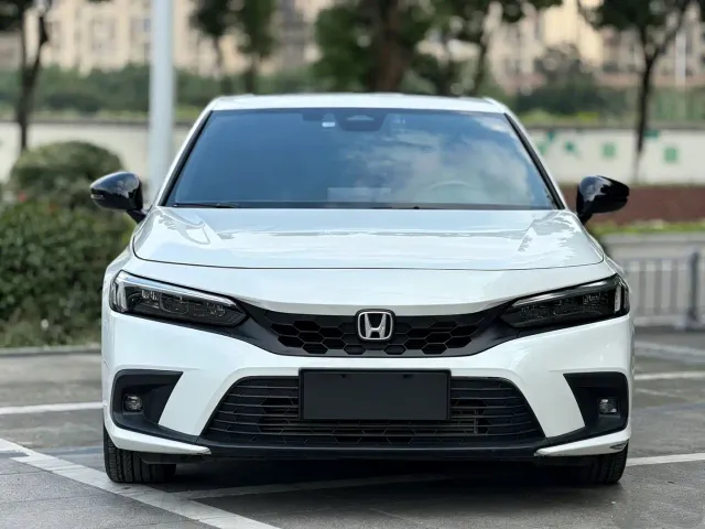 Honda Civic — Фото автомобиля 2