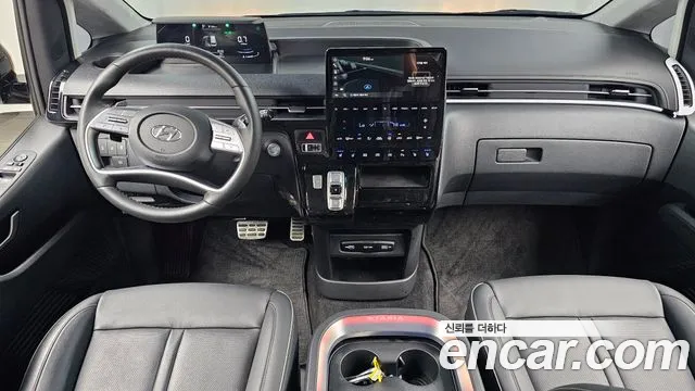 Hyundai Staria Staria Lounge 9 мест — Фото автомобиля 7